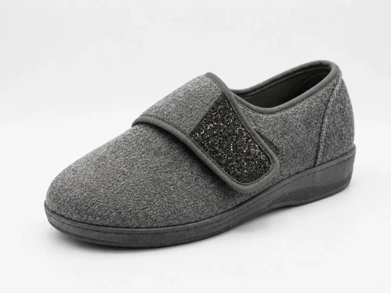 Scarpa comfort regolabile in feltro grigio
