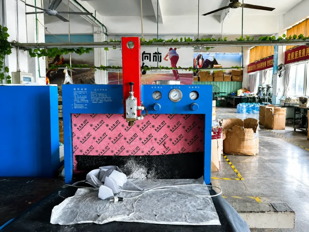 Adhesive Spraying Machine