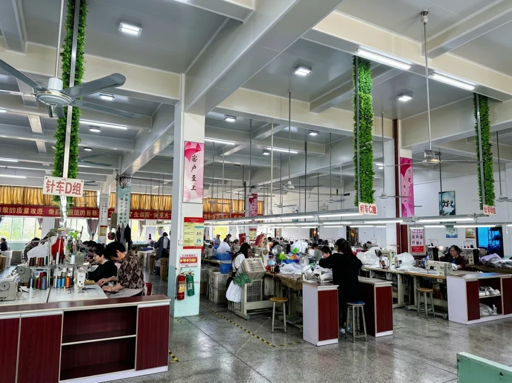Lifeng Shoes Factory Manufacturing Center