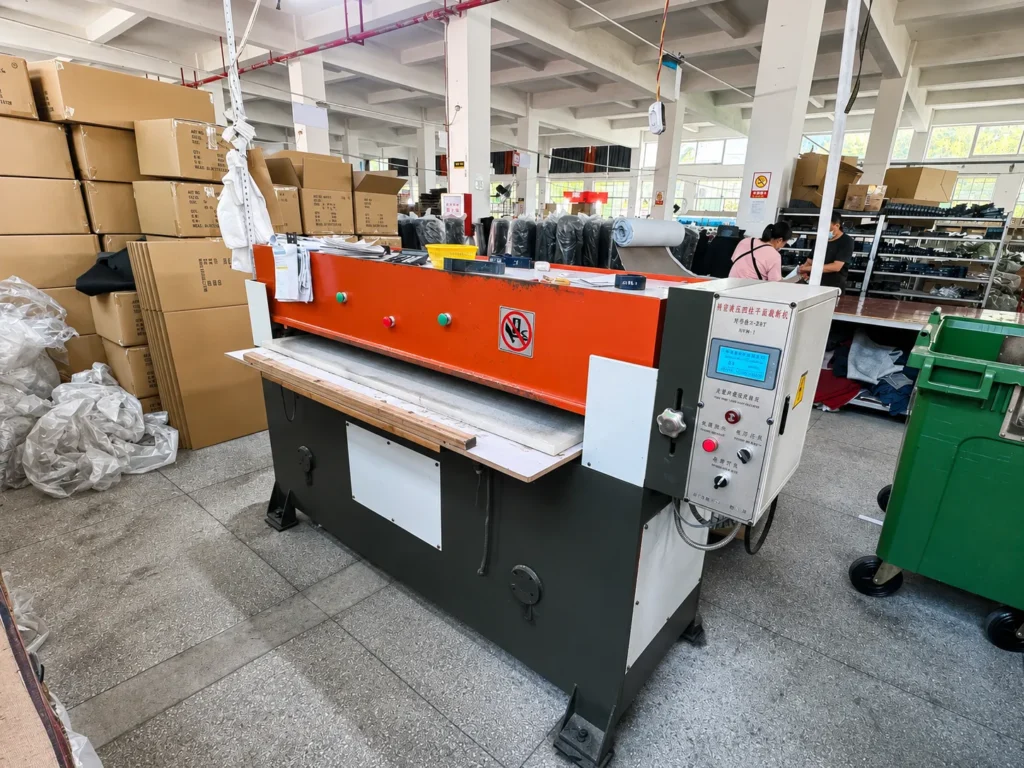 Shoe Upper Die-Cutting Machine